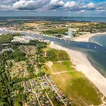Strandblick - Dorf 1 09 *