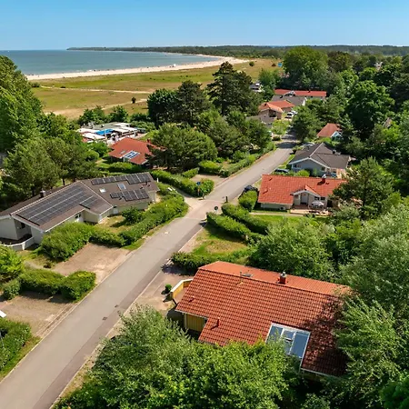 Strandblick - Dorf 1 09 Priwall
